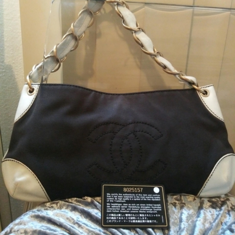Chanel shoulder purse